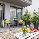 Good Time Centrum Strzelecka A Apartmán Poznaň