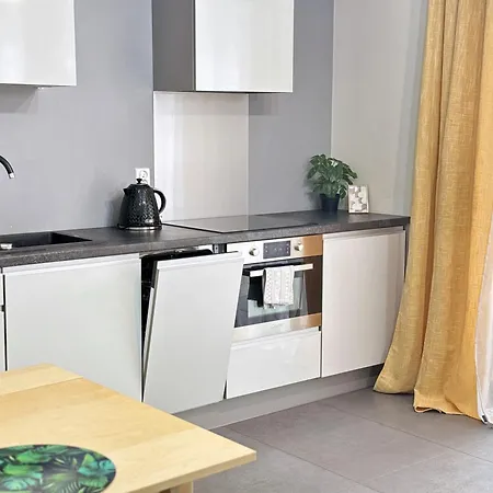 Good Time Centrum Strzelecka A Poznań