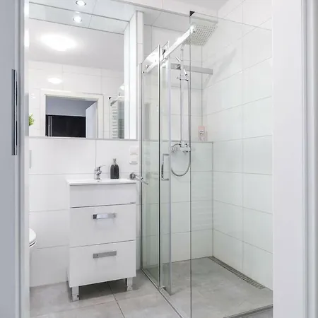 Good Time Centrum Strzelecka A Poznań